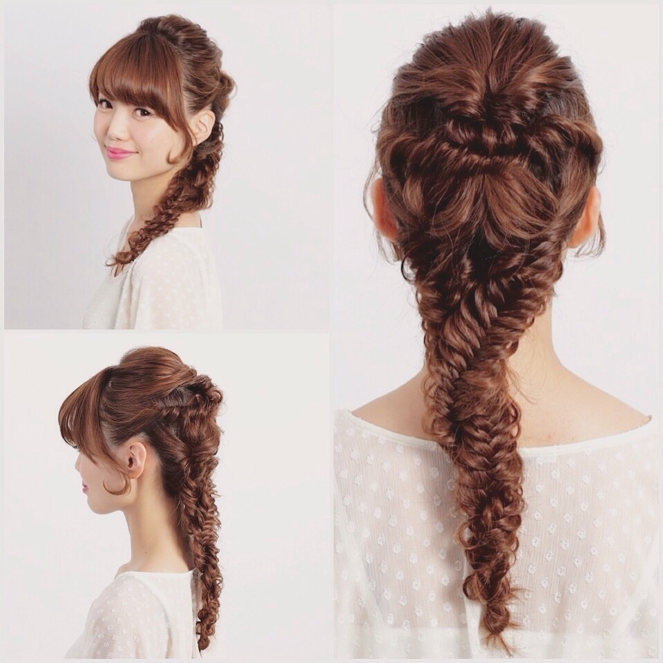 山浦 桃さんのヘアスタイルの写真。テーマは『ヘアアレンジ、夏