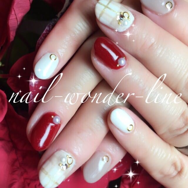nail,wonder,lineさんのネイルデザインの写真。テーマは『赤