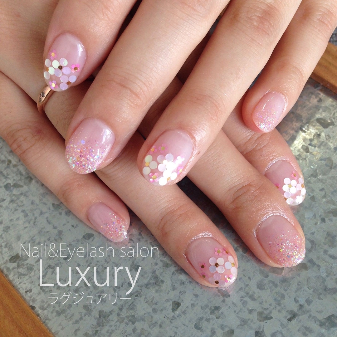 Luxury staff Yukiさんのネイルデザイン 『ハンドネイル初回¥4500〜』 , tredina