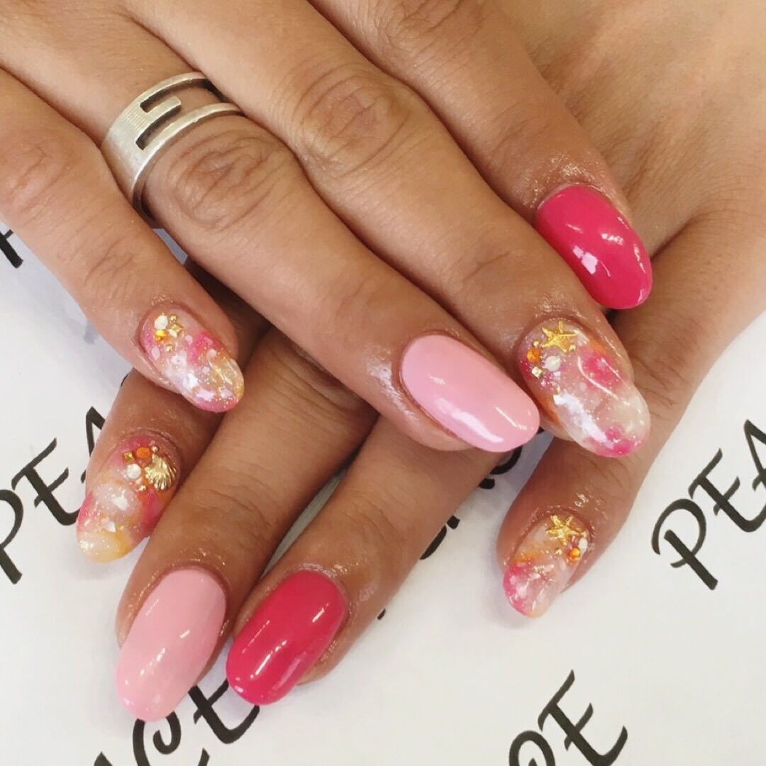 Peace Nailさんのネイルデザイン マーブルネイル ラメ O Tredina