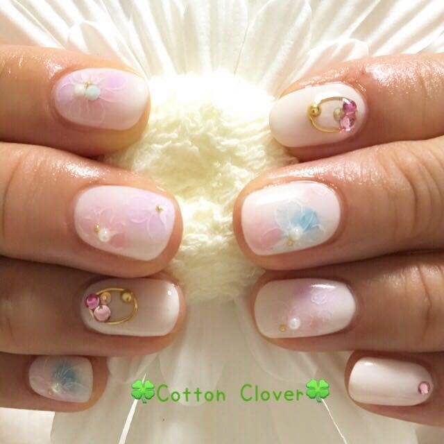 Nail Salon Cotton Cloverのネイルデザイン フラワーネイル ジェルネイル Ol Tredina