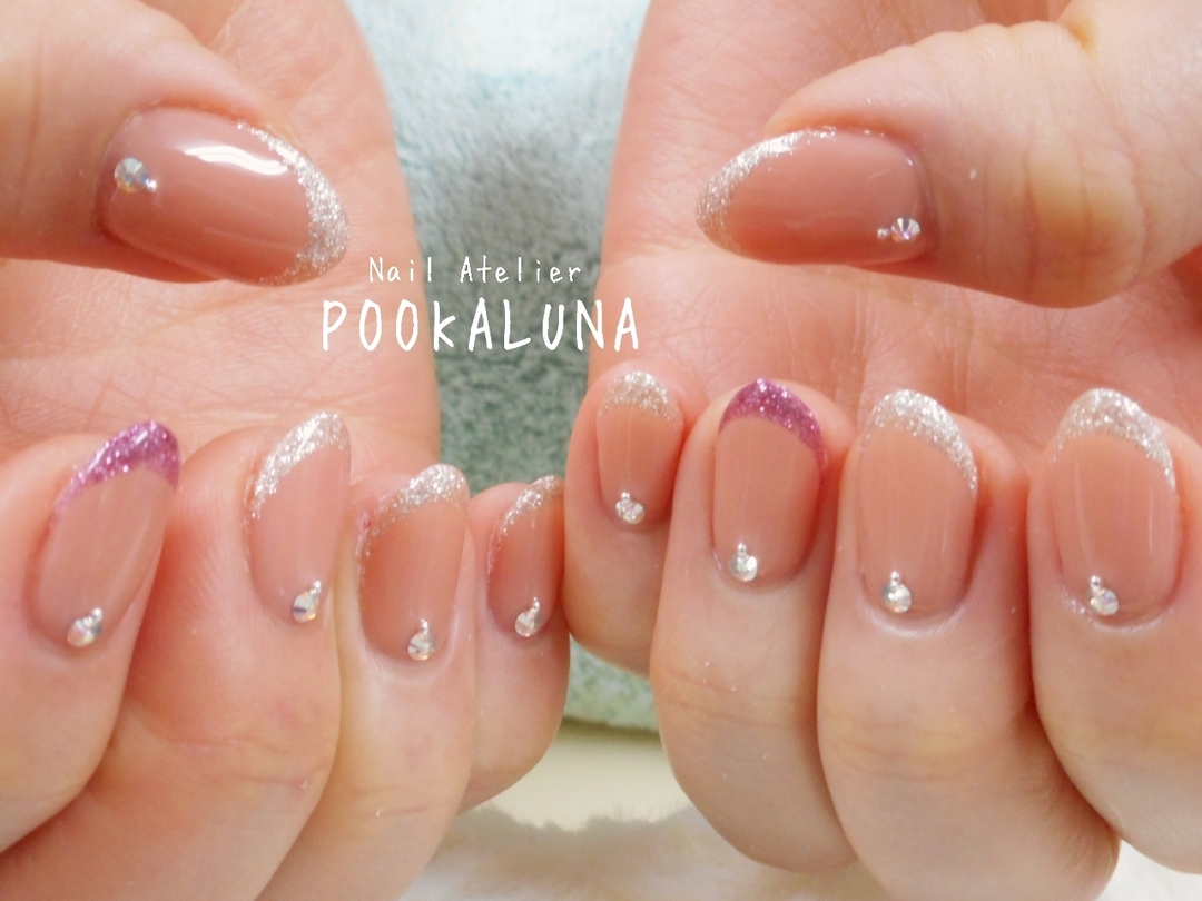 Pookaluna さんのネイルデザイン 華やかラメフレンチネイルデ