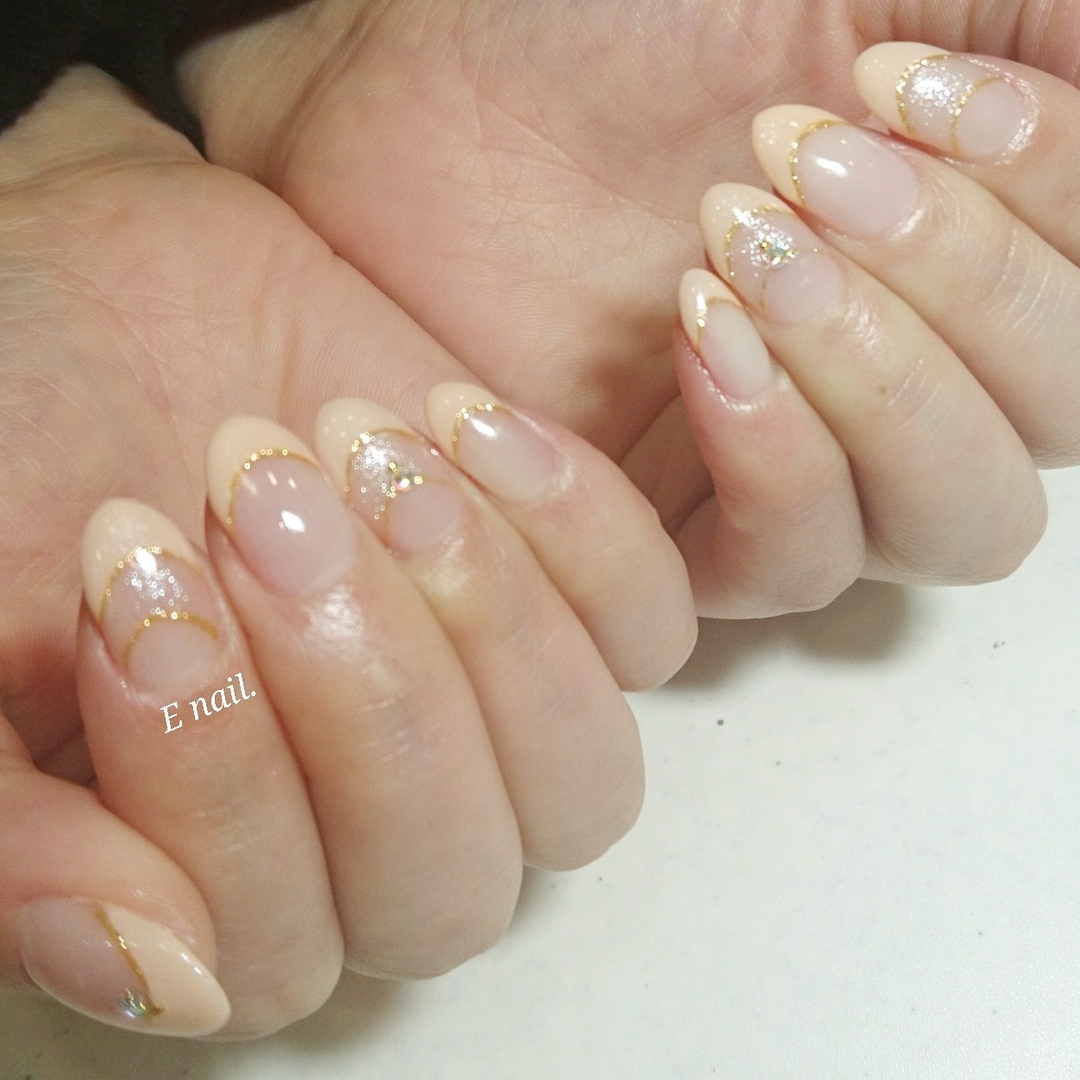 E Nailさんのネイルデザイン フレンチ ベージュ 春 Tredina