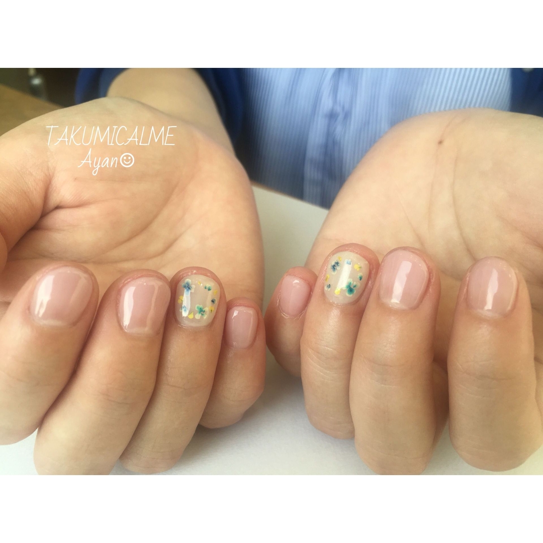 Aynさんのネイルデザイン ピンク押し花nailネ Tredina