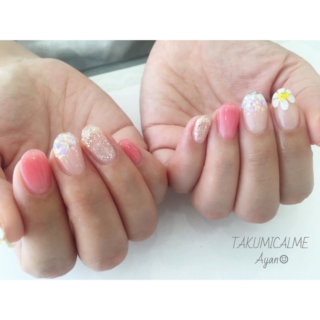 Aynさんのネイルデザイン フラワーnailネイル Tredina