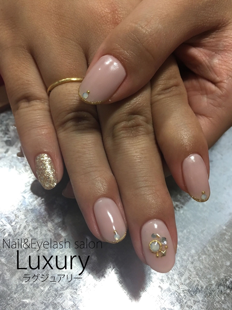 Luxury staff Yukiさんのネイルデザイン 『ハンドジェルネイル(ファイル』 , tredina