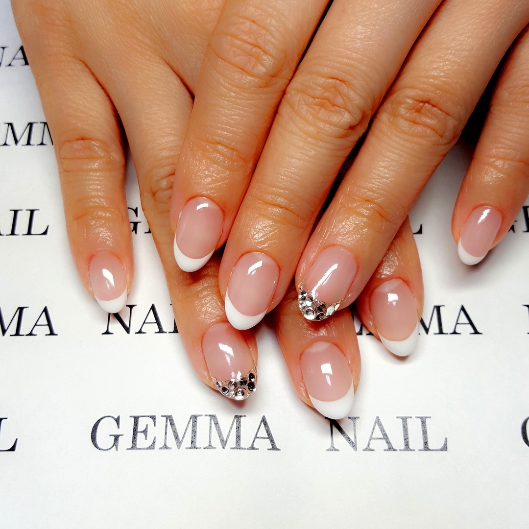 六本木ネイルサロン Gemma Nail のネイルデザイン フレンチネイル シンプルネイル ブライダルネイル Tredina