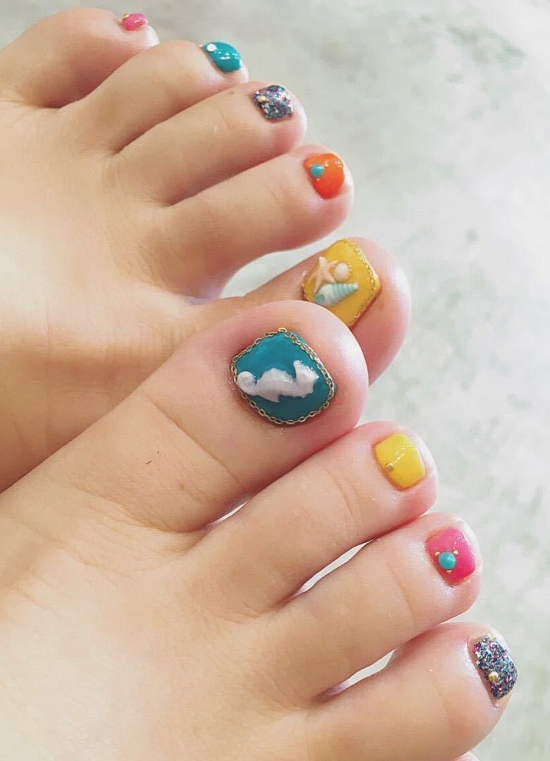 Ace At Nailさんのネイルデザイン まだまだ夏フットで今年の夏を最