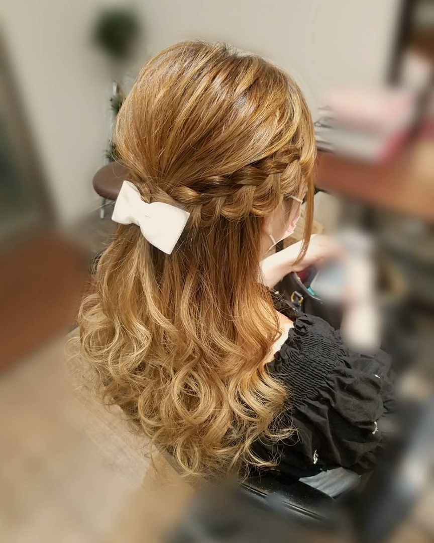 平原さんのヘアスタイルの写真。テーマは『宮崎市ヘアセット、