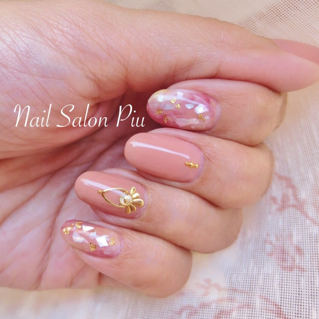 Nail Salon Piuのネイルデザイン 秋ネイル セルフネイル ニュアンスネイル Tredina