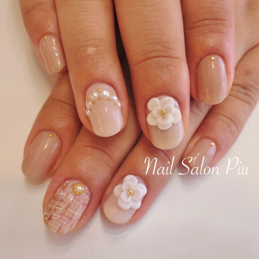 Nail Salon Piuのネイルデザイン 秋ネイル 冬ネイル 大人可愛い Tredina