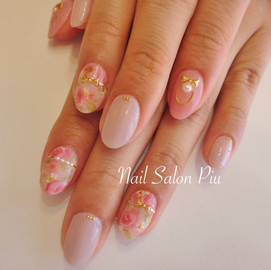 Nail Salon Piuのネイルデザイン 大人可愛い ピンクネイル フラワー Tredina