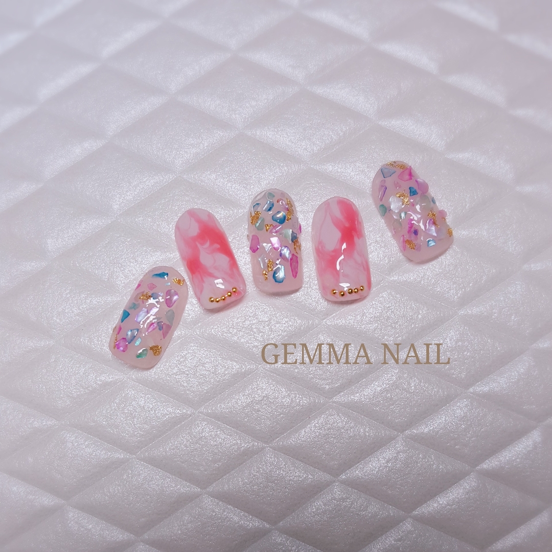 六本木ネイルサロン Gemma Nail のネイルデザイン 春ネイル シェルネイル 深夜ネイル六本木 Tredina