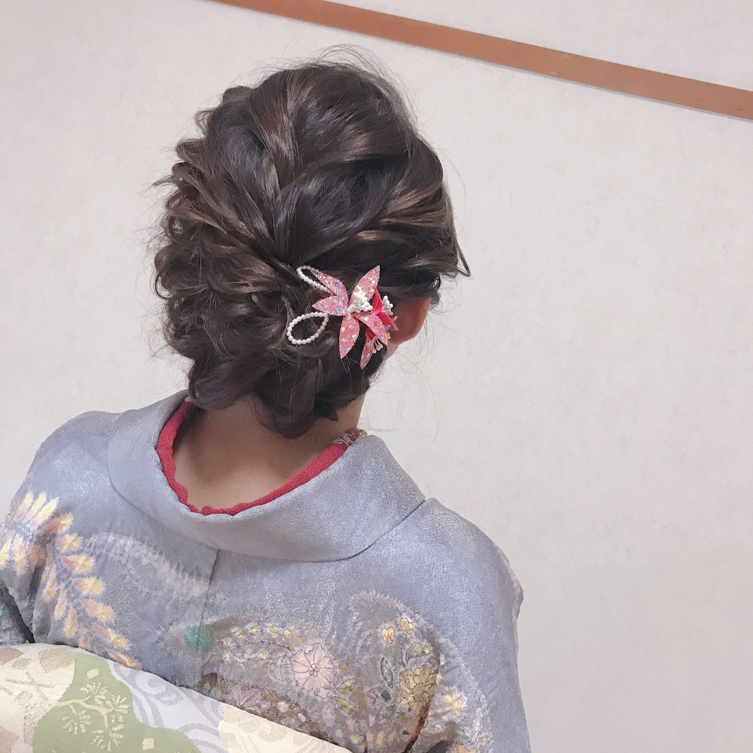 Moriyama Mamiさんのヘアスタイル 和装ヘア大人可愛い Tredina