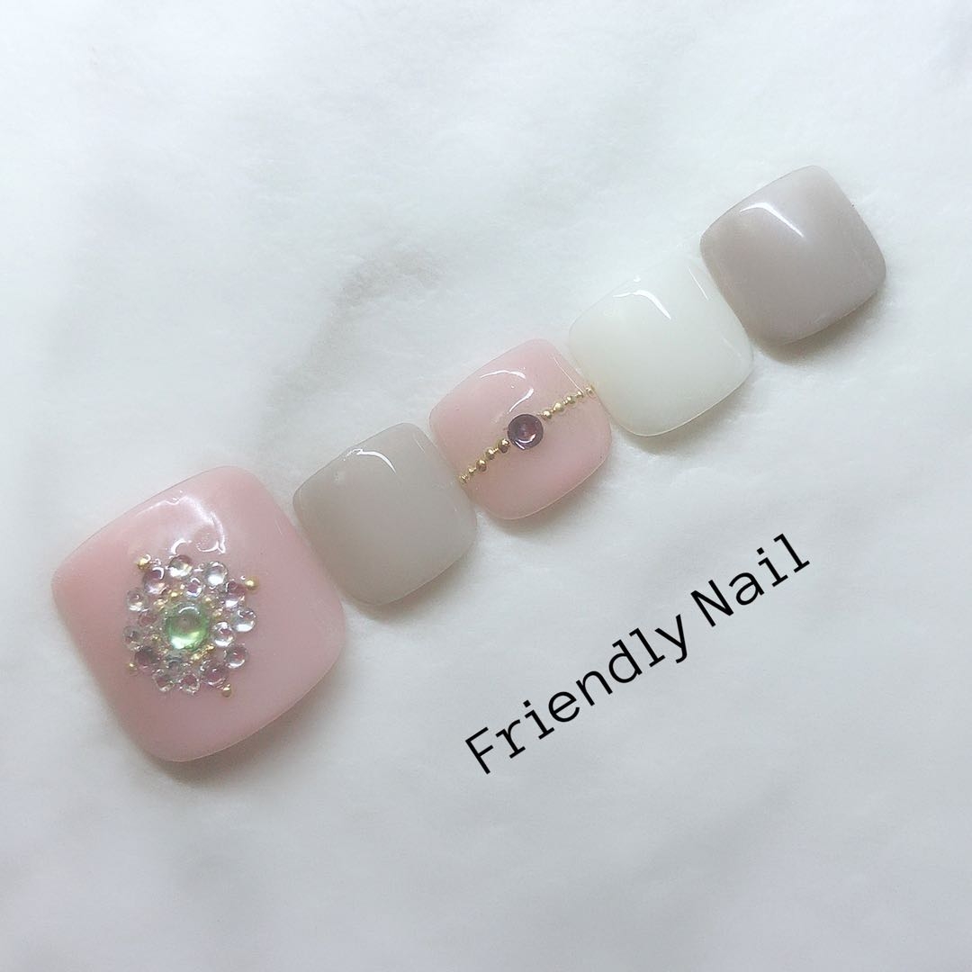 Friendly Nailのネイルデザイン ネイルサロン オフィスネイル ピンクネイル Tredina