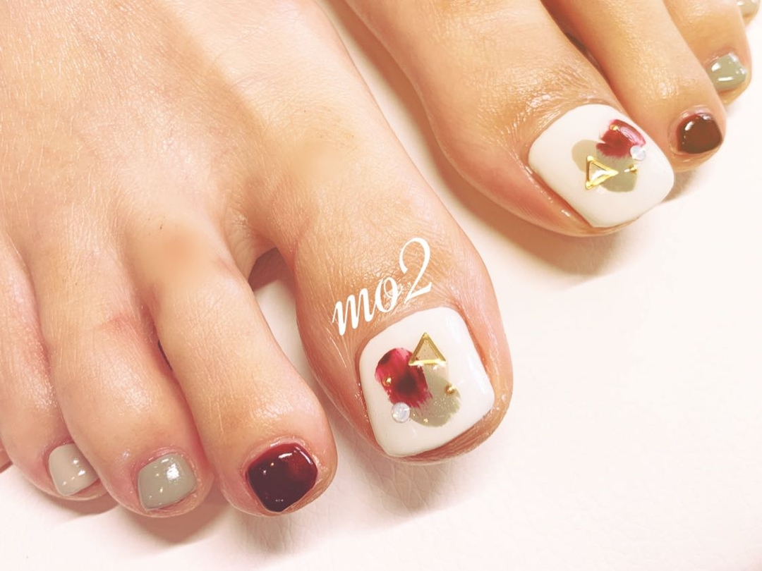 Mo2さんのネイルデザイン フットネイルnail Tredina