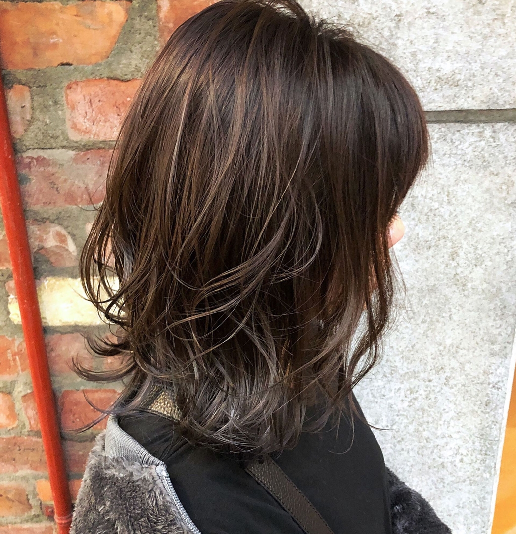 Ryosukeさんのヘアスタイル ハイライトグラデーション Tredina