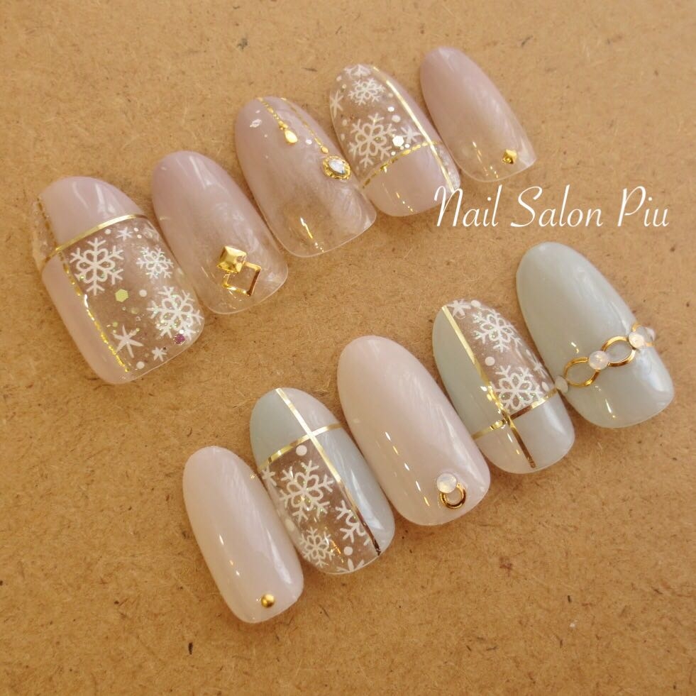 Nail Salon Piuのスナップ 冬ネイル 雪の結晶ネイル ブロッキングネイル Tredina