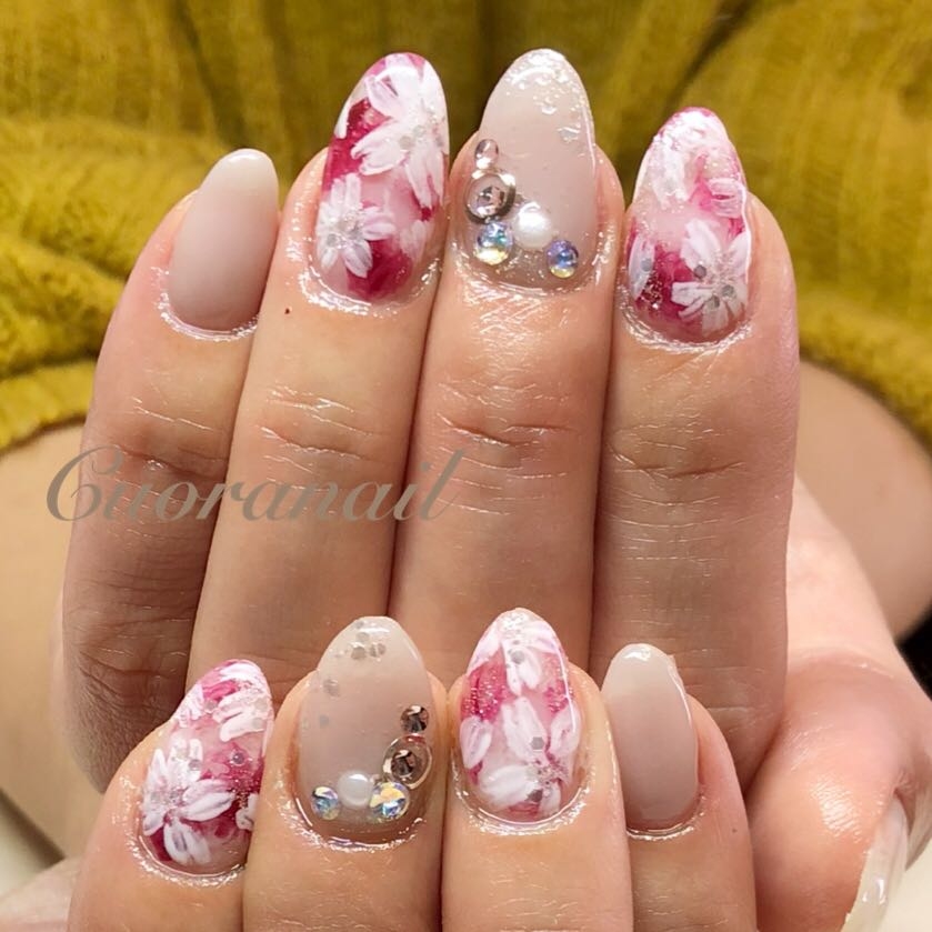 Cuoranailのネイルデザイン ネイル ネイルアート フラワーネイル Tredina