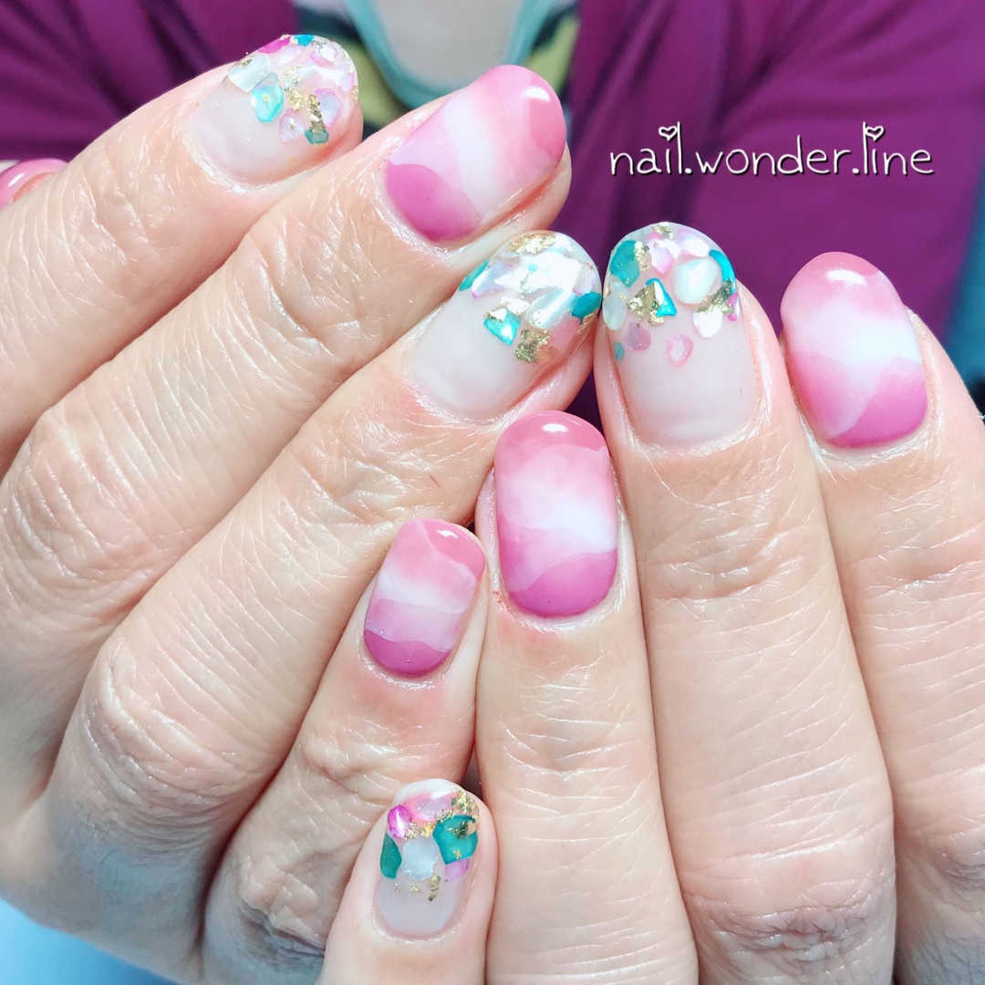 Nailwonderlineさんのネイルデザイン シェルキャンドルネイル海