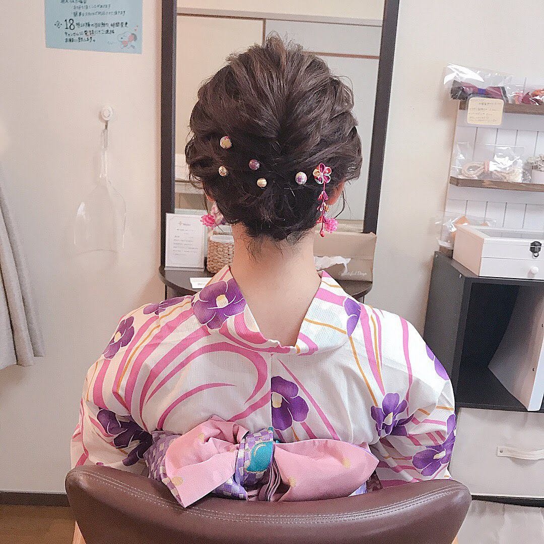 Moriyama Mamiのヘアスタイル ヘアアレンジ アップスタイル ショート