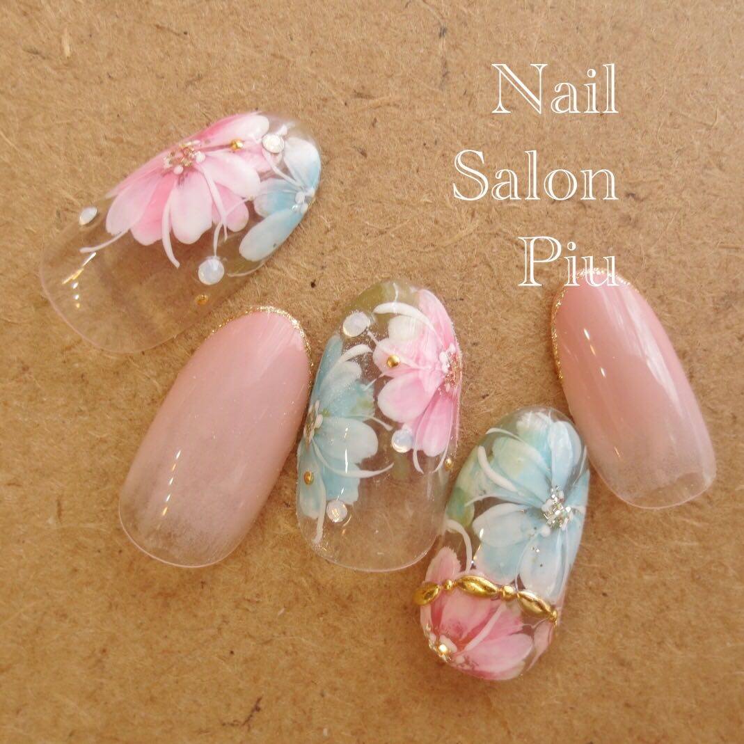 Nail Salon Piuのネイルデザイン ネイル グラデーション 春ネイル Tredina