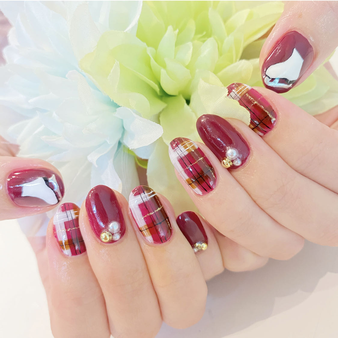 Emila Nailsalonのネイルデザイン ネイル ネイルサロン ネイルアート Tredina