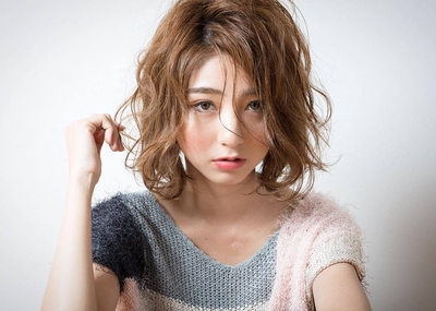 憧れの潤ツヤ髪を手に入れよう♡今注目のクリープパーマってなに?ボブもミディアムもロングもOK!